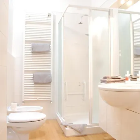 Cesare Cantu Appartement Como